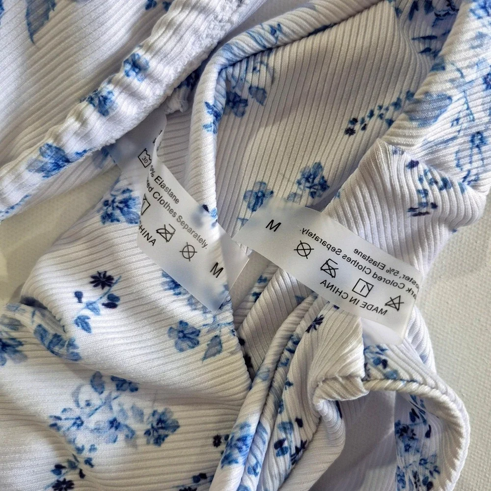 Tempt Me Blue Floral Ribbed Twist Front Bikini Set‎ White Medium